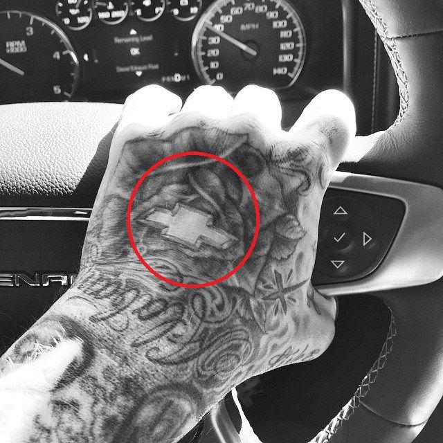tetovaža travis barker-chevrolet