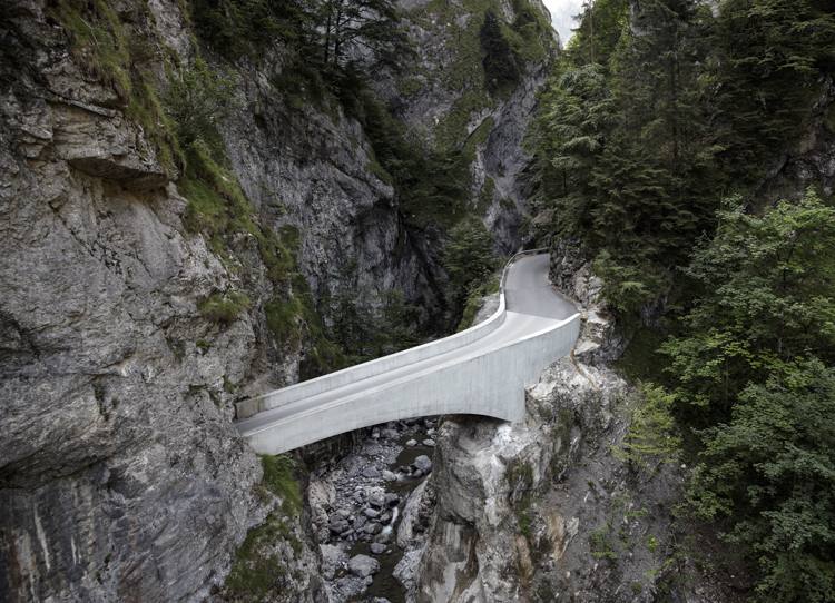 Tunel prin Alpi -oesterreich-schaufelschluchtbrücke-munți-drumeții-peisaj-conducere