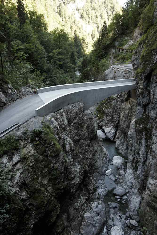 tunel-alpi-austria-schaufelschluchtbrücke-constructie-rutiera-naturala-beton-abis