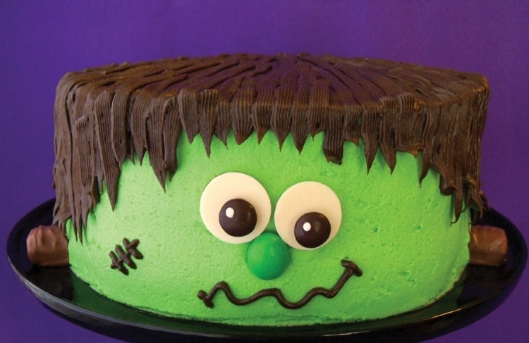 Coaceți un tort amuzant Frankenstein de Halloween prajituri de halloween frankenstein fata verde par de ciocolata