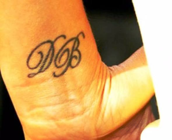 Le tatouage des initiales de David Beckham