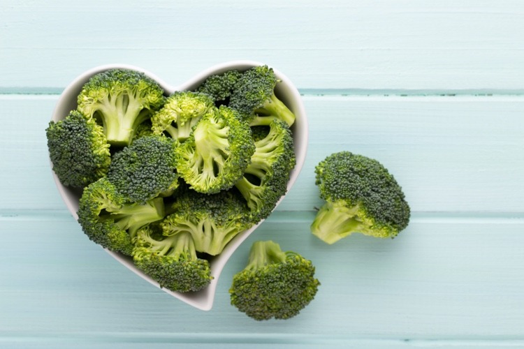 vitamina c alimente legume broccoli