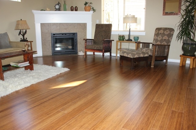 semineu din lemn sufragerie idei de amenajare elegante covoare