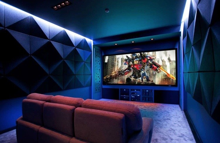 Lumina RGB preferată în home theater
