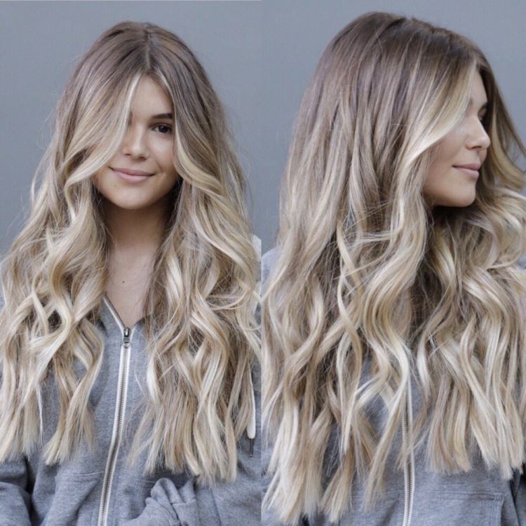 tehnica-balayage-blonda-inchisa-blonda-deschisa-val-arata-despartire mijlocie