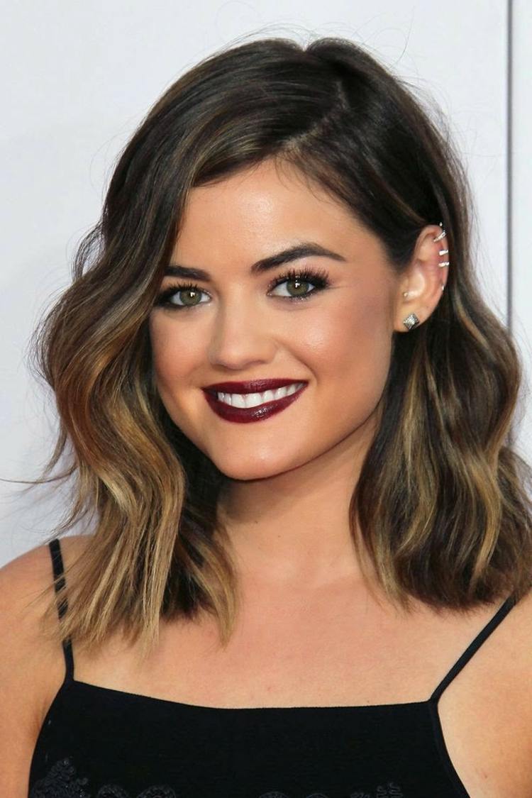 tehnica balayage lucy-hale-brunette-blond-long-bob