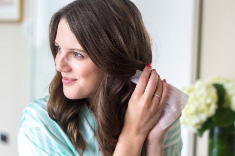 Sfaturi pentru deplasarea împotriva părului zburător - o cârpă de uscător sau ștergere umedă