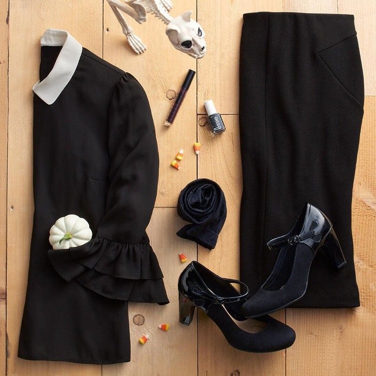 miercuri-addams-costum-costum-rochie-pantofi