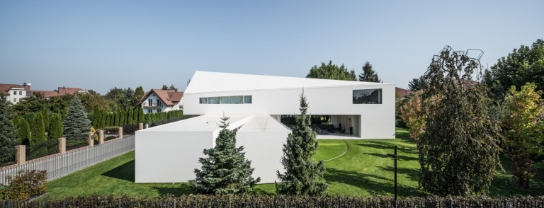 ecran de confidențialitate alb și gri protecție solară mâine seară