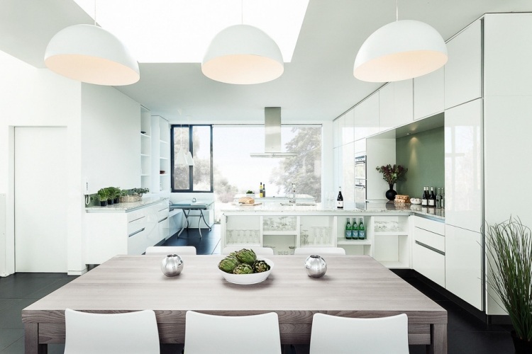 mobilier-alb-bucatarie-design-modern.