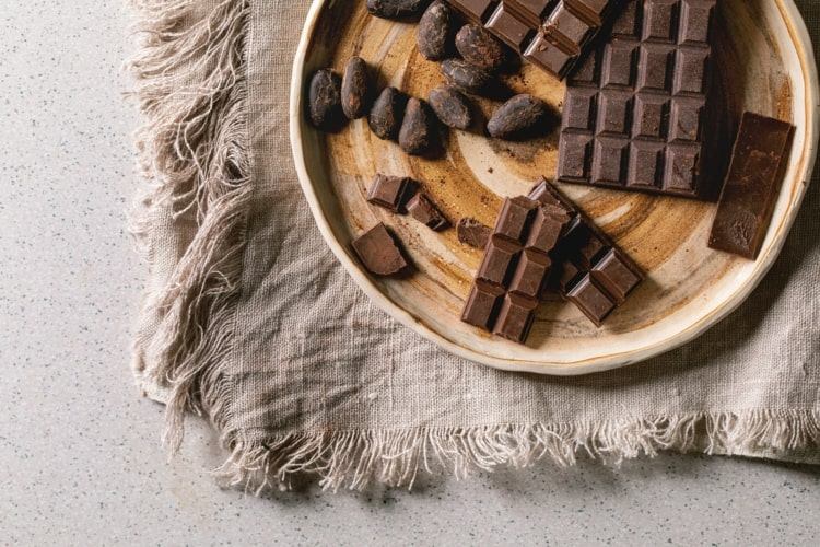 Cacao în ciocolata neagră are un efect antihipertensiv