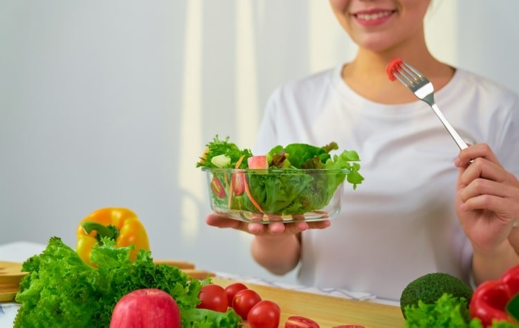 Legumele cu frunze verzi ca hrană împotriva tensiunii arteriale crescute datorită potasiului