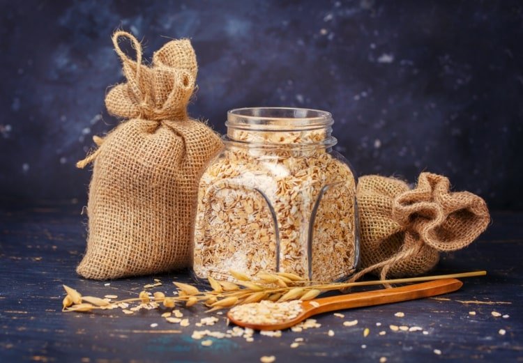 Făină de ovăz ca aliment împotriva hipertensiunii arteriale în muesli sau terci