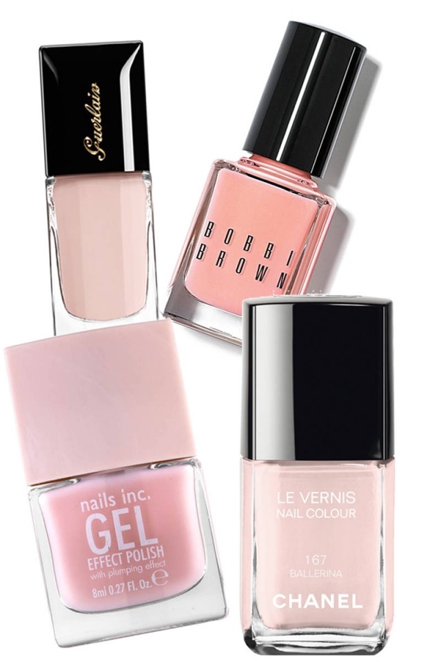 elle-lac-unghii-culori-deschise-moda-strălucitoare