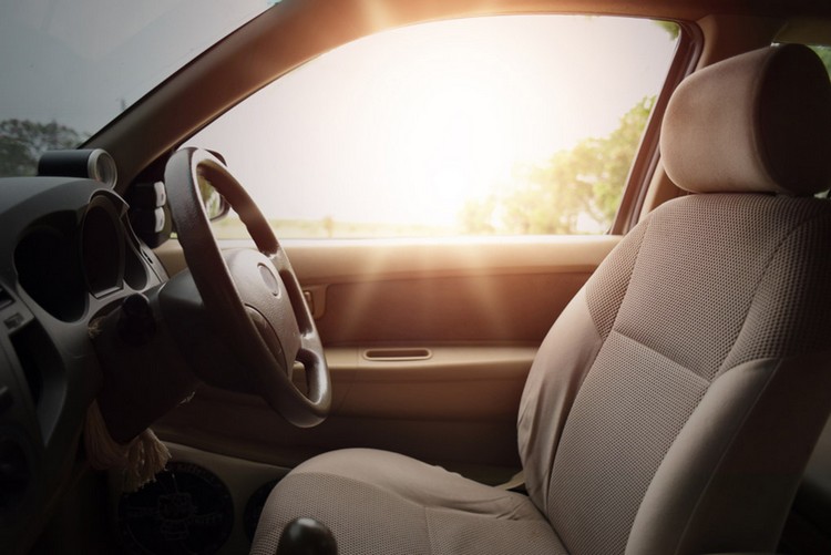 Căldură în mașină Sfaturi pentru răcire mai rapidă