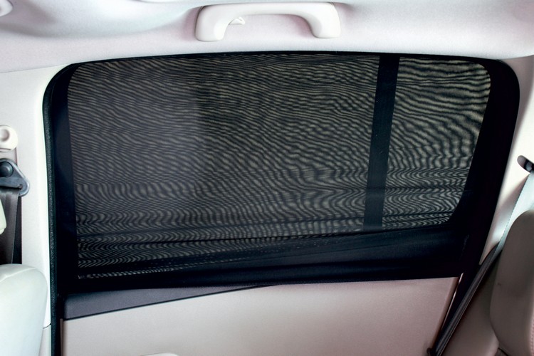 Ce tipuri de protecție solară există pentru mașină?