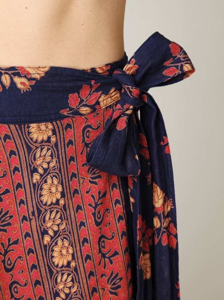 Fusta înfășurată coase idei-etno-motiv-laterale