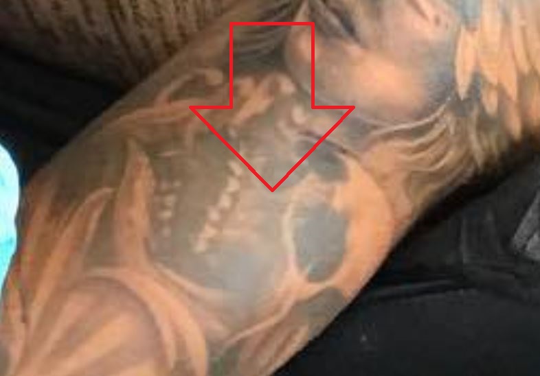 Le tatouage de crâne de Willy