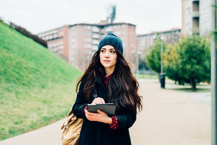 Îngrijirea părului în sfaturi de iarnă Remedii de casă pentru ruperea părului și vârfurile despicate