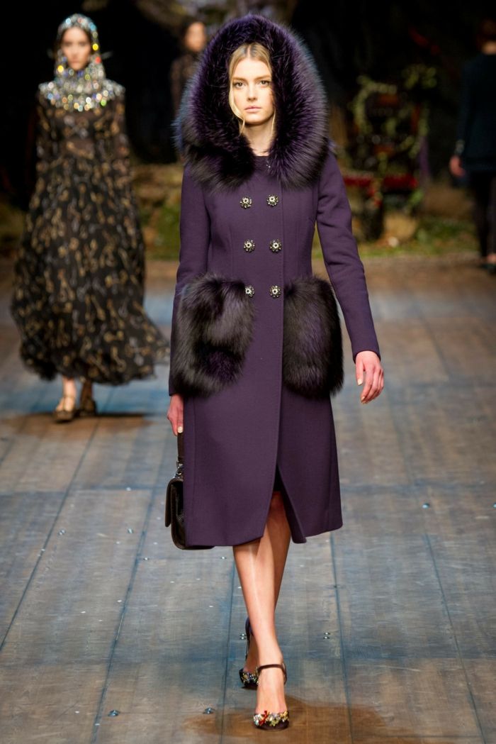 Buzunare cu glugă din glugă de culoare purpuriu închis