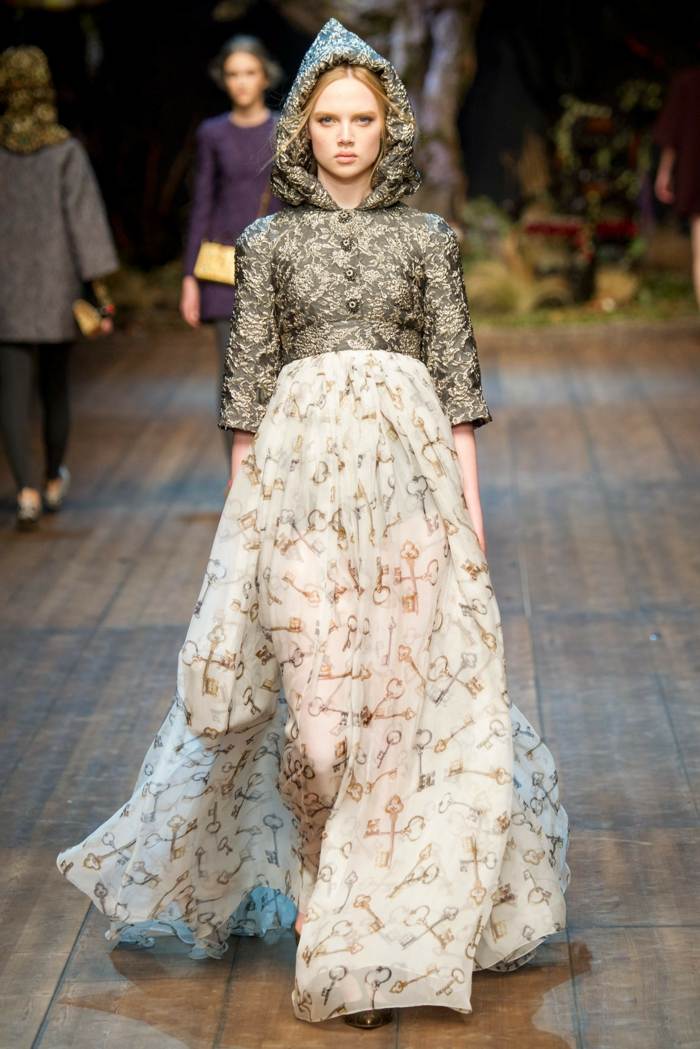 Fustă de sezon bluză festivă tricotată fustă lungă albă