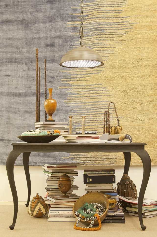 Masă de mobilier cu tematică africană, cu picioare curbate Mobila-cu-aspect-african-masa-decoratiuni-picioare-curbate