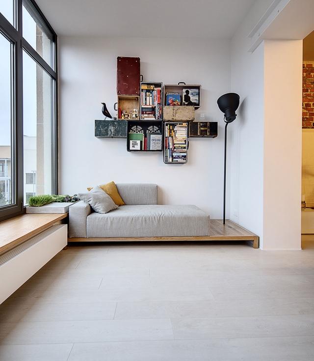 colț de lectură-design-perete-rafturi-valiza-veche