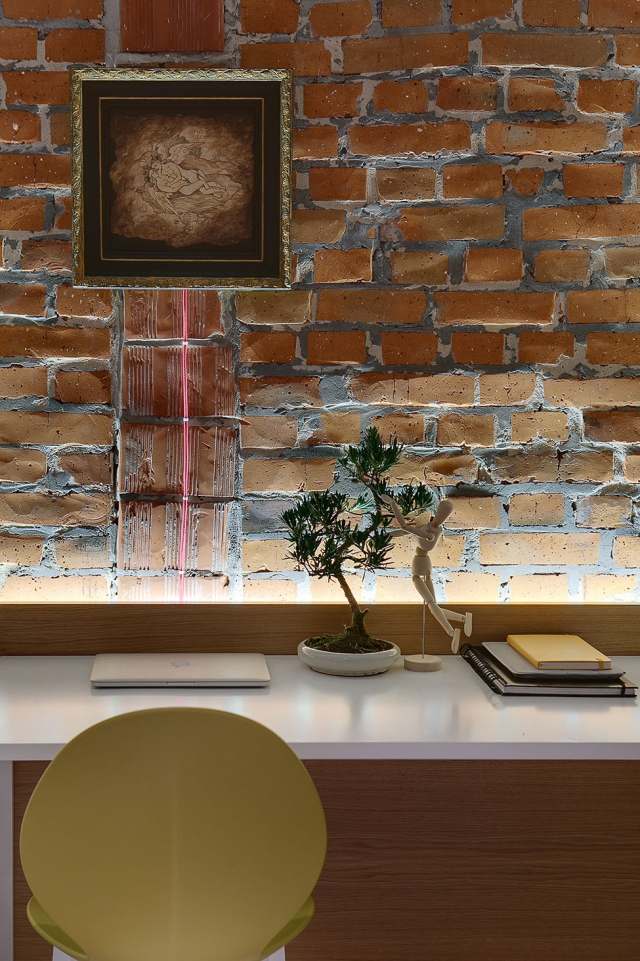 dormitor-iluminat-indirect-birou-idee