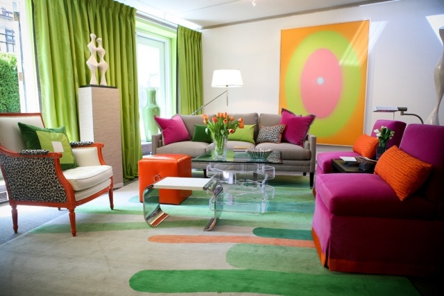 Design modern de cameră de zi cu mobilier colorat, perdele și decorațiuni eclectic-living-room-colorat-mobilier-eye-catcher-modern-combinat