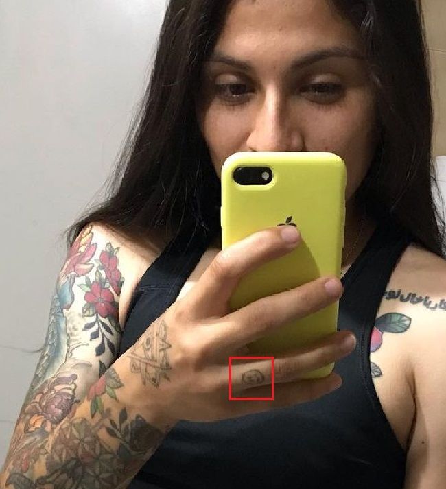 Smiley Tattoo-Yenny Acuna