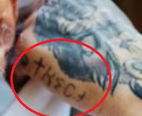 Pisanje ruske tetovaže Yzomandias