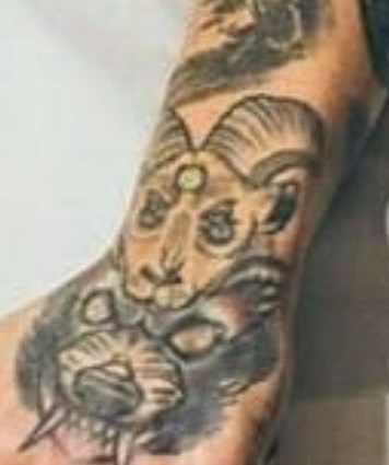 Yzomandias tinta za lijevu ruku