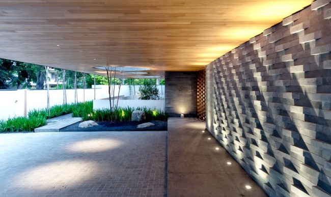 casa decomandata arhitectura moderna lumini de podea intrare casa mare de familie arhitectura moderna lumini de podea intrare